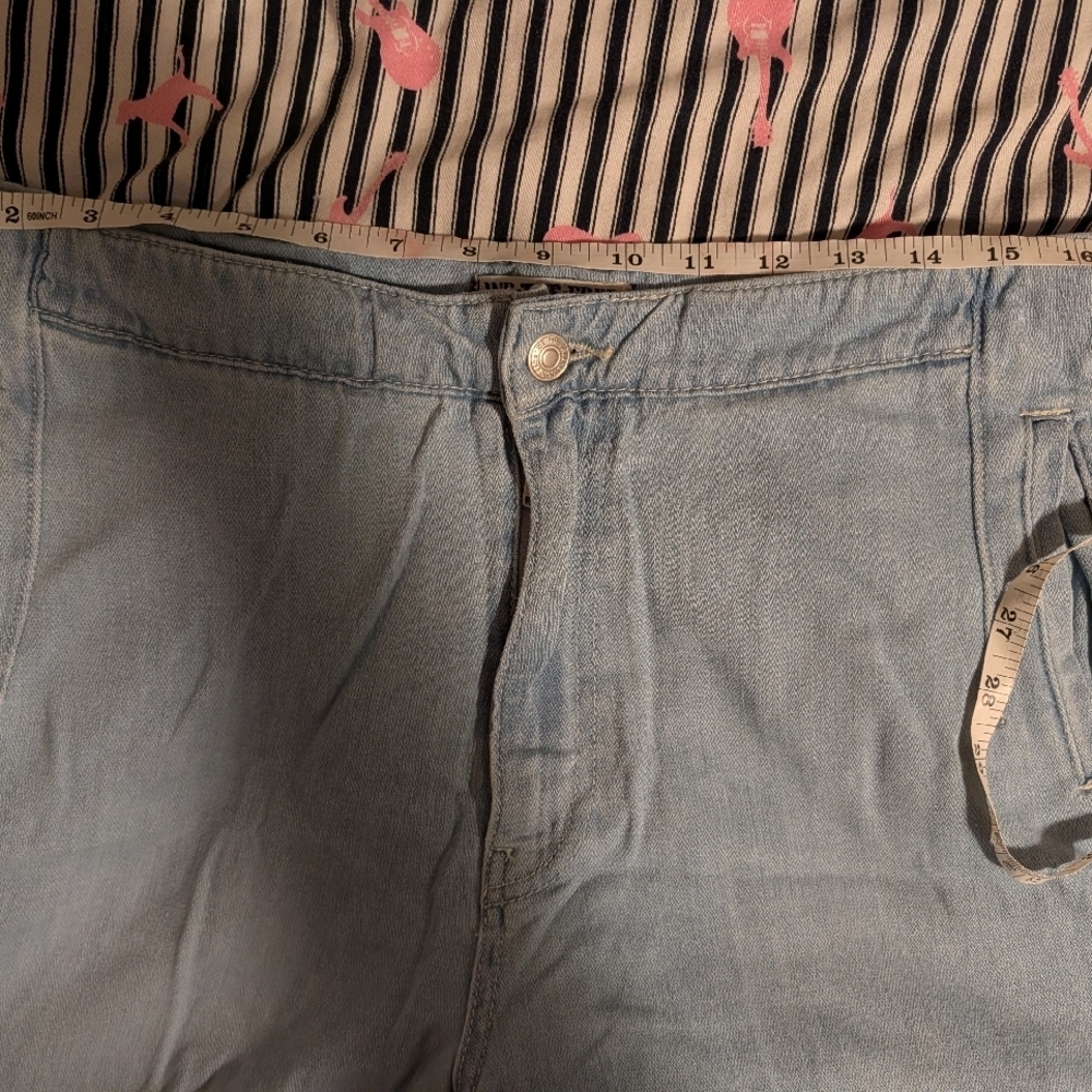 We The Free Denim Jeans in Light Blue - Picture 5 of 12